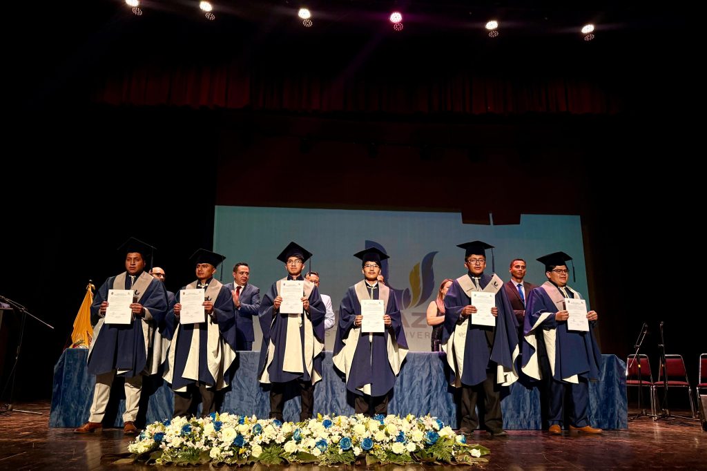 En el marco del acto de graduación de este miércoles, 10 de junio, el Instituto Superior Tecnológico Universitario – TEC Azuay graduó a nuevos profesionales, de diversas carreras.